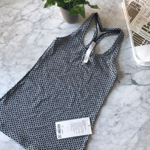 ⭐️SOLD⭐️ Lululemon Cool Racerback II *Nulu - Picture 4 of 5